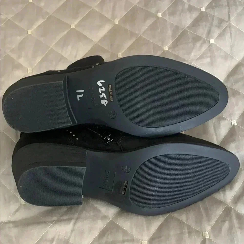 Black booties - Picture 3 of 6